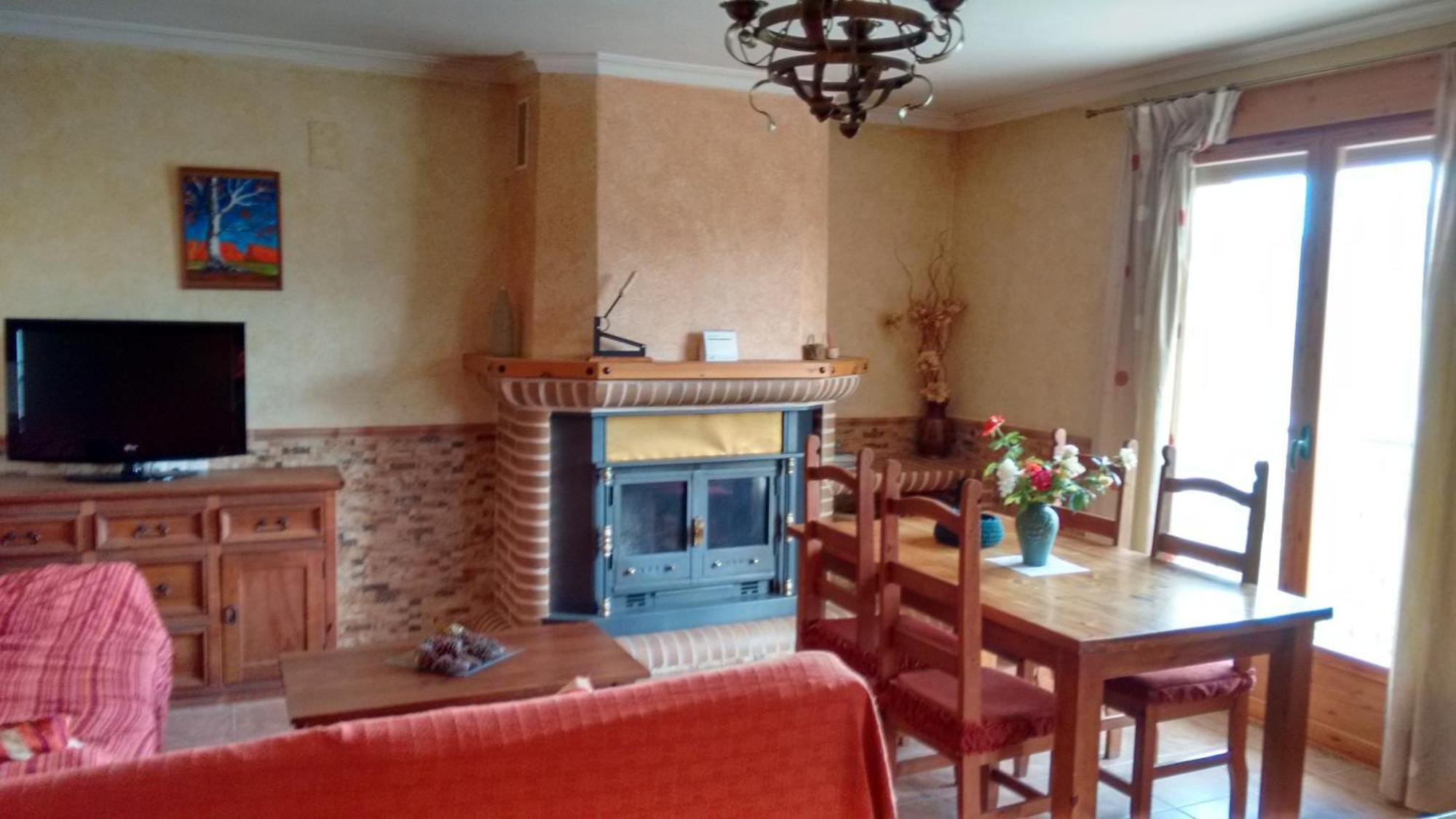 ייסטה Casas Rurales Cerro Lobo מראה חיצוני תמונה